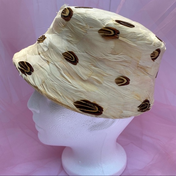 Vintage Feather Cloche Bucket Hat - Picture 2 of 9